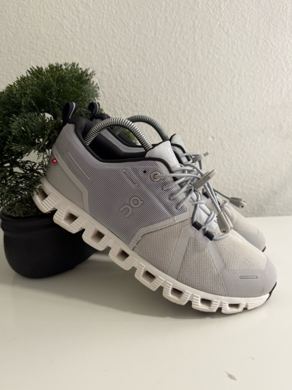 On Running waterproofMen’s Athletic Shoes - Light Gray and White with Black Trim